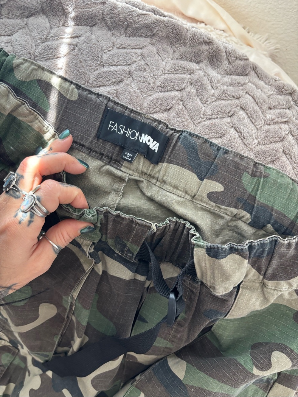 FASHION NOVA Men's Camouflage Cargo Shorts - Green & Brown
